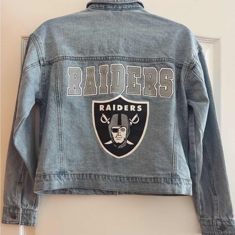 Women's WEAR by Erin Andrews Las Vegas Raiders Full-Snap Denim Jacket